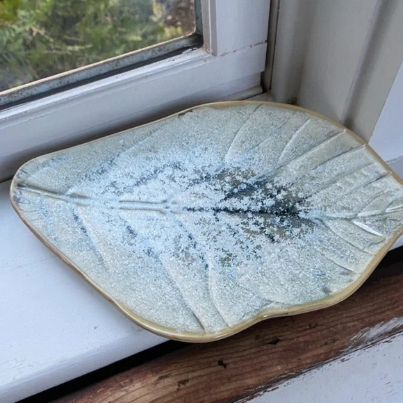 Anthropologie Oak Leaf Ceramic Side Dish - Picture 4 of 4